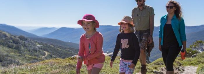 Family hiking in Thredbo